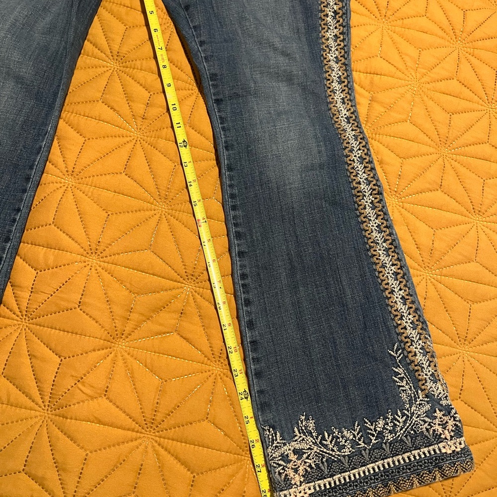 Laurie Felt Blue Curvy Bootcut Jeans with Embellished Sides - Picture 3 of 5